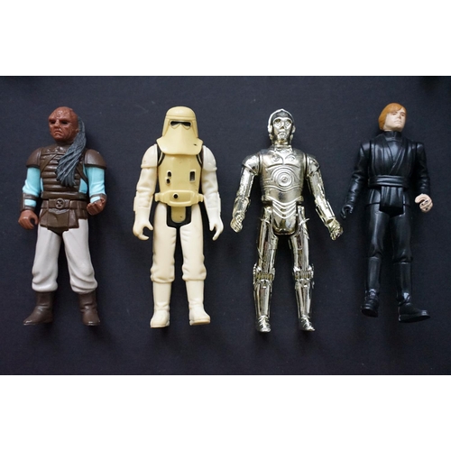 406 - Star Wars - Collection of 35 original figures to include Darth Vader, Chewbacca, R2D2, Chief Chirpa,... 