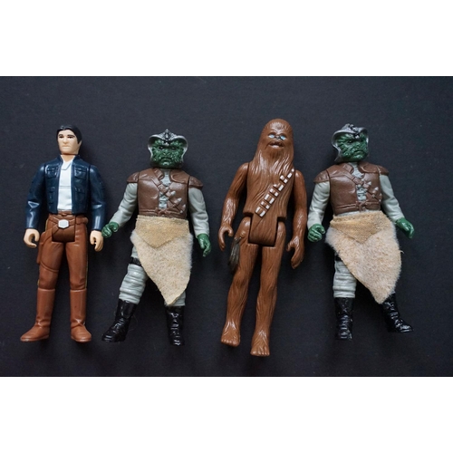 406 - Star Wars - Collection of 35 original figures to include Darth Vader, Chewbacca, R2D2, Chief Chirpa,... 