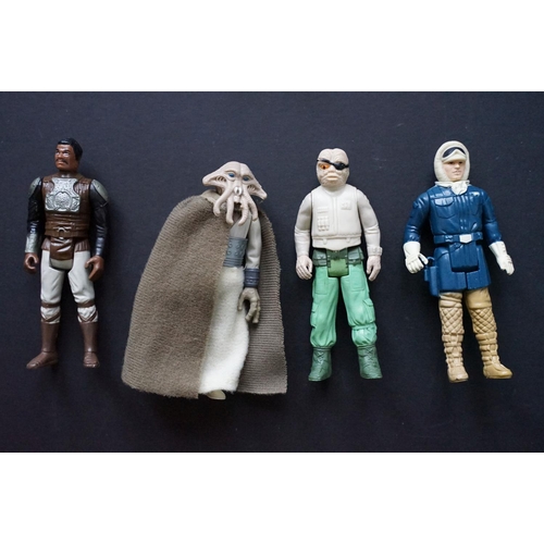 406 - Star Wars - Collection of 35 original figures to include Darth Vader, Chewbacca, R2D2, Chief Chirpa,... 