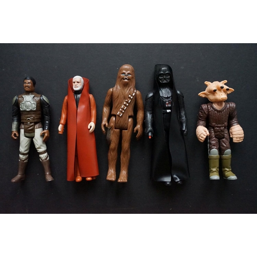 407 - Star Wars - 23 Original Star Wars figures to include Chewbacca, Endor Rebel Commando, FX-7, R2-D2, D... 