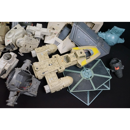 394 - Collection of original play worn Star Wars vehicles / vehicle parts & accessories, to include 3 x Sn... 