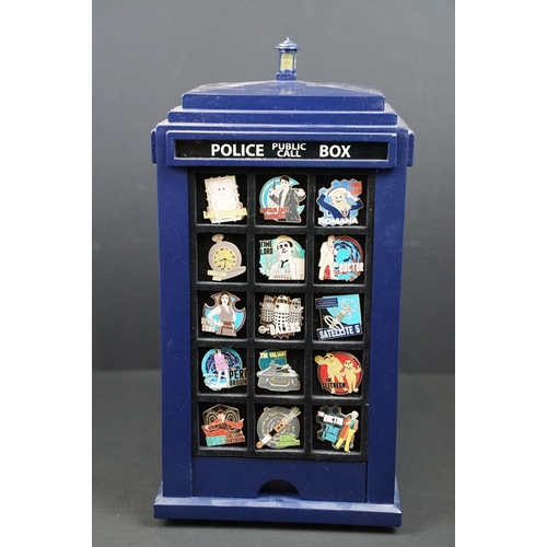 408 - Doctor Who - Danbury Mint Doctor Who Tardis revolving pin badge holder, complete with 60 Doctor Who ... 