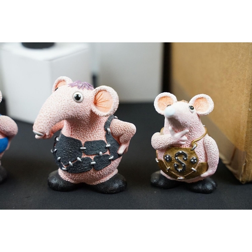 409 - The Sugarlump Studio Clangers figure set to include Moonbase and ten figures / accessories (Major Cl... 