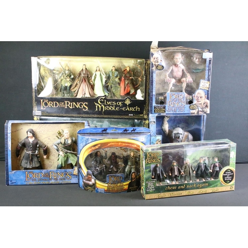 343 - Collection of seven boxed Toy Biz The Lord Of The Rings figures and figure sets to include Elves Of ... 