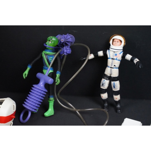 378 - Mattel Major Matt - Boxed Man In Space Space Bubble along with 3 x figures, Space Sled and additiona... 