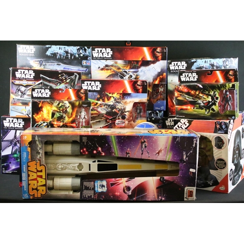 352 - Star Wars - Large collection of various boxed Hasbro play sets to include large X-Wing Fighter, 3 x ... 