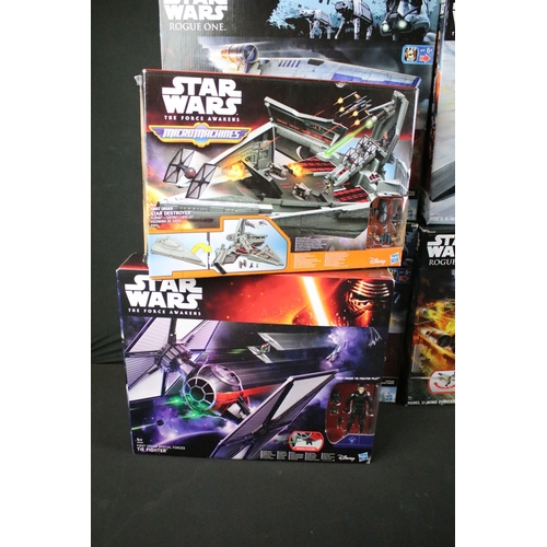 352 - Star Wars - Large collection of various boxed Hasbro play sets to include large X-Wing Fighter, 3 x ... 