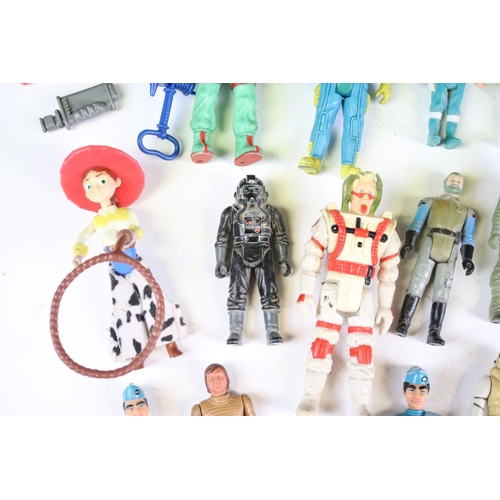 368 - Collection of 23 TV related play worn plastic figures, 1970s onwards, to include 11 x original Star ... 