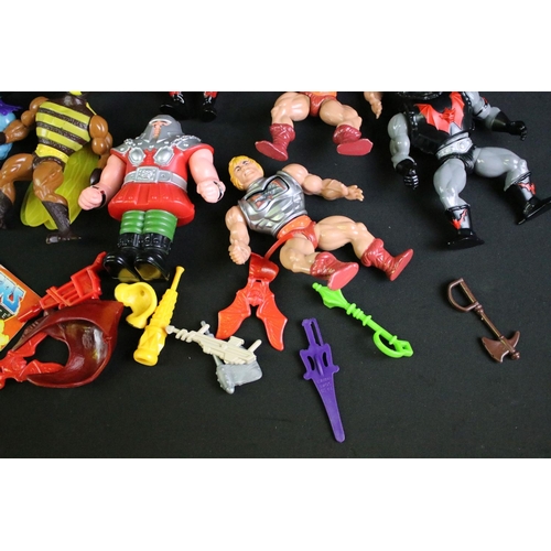 372 - Masters of the Universe - Collection of original Mattel MOTU figures and accessories to include Cast... 