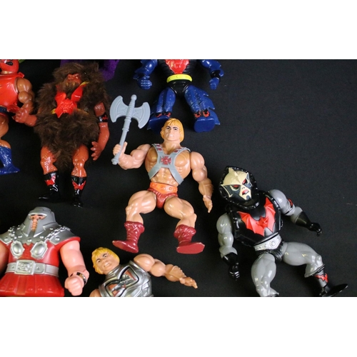 372 - Masters of the Universe - Collection of original Mattel MOTU figures and accessories to include Cast... 