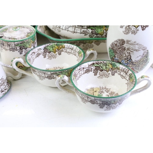 61 - Copeland Spode ' Spode's Byron ' tea & dinner ware to include tureens, jugs, lunch plates, soup cups... 