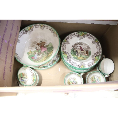 61 - Copeland Spode ' Spode's Byron ' tea & dinner ware to include tureens, jugs, lunch plates, soup cups... 