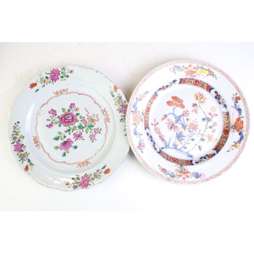 92 - Collection of eight Chinese plates & dishes, to include 5 x Famille Rose examples with enamelled flo... 