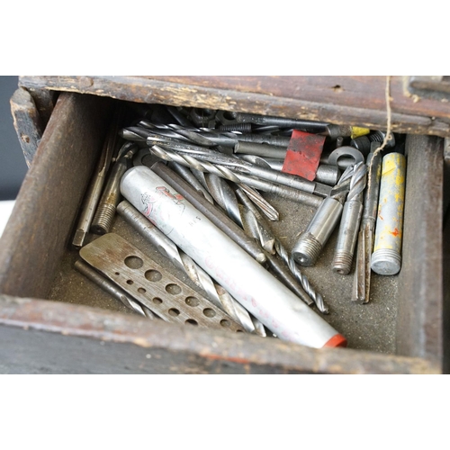 180 - 20th Century tool chest with two over three drawers housing assorted tools within. Tools to include ... 