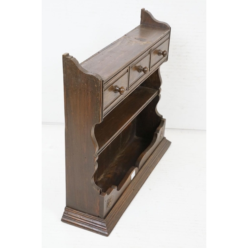 642 - Oak Wall Hanging Spice Rack, 47cm high x 54cm wide