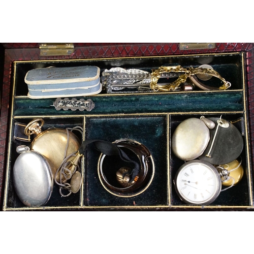 304 - A box of mixed collectables to include military badges, gold and silver jewellery, meerchaum pipe, m... 