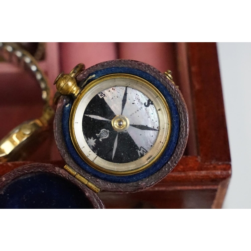 318 - A collection of vintage and contemporary wristwatches to include Roamer and Sekonda examples togethe... 