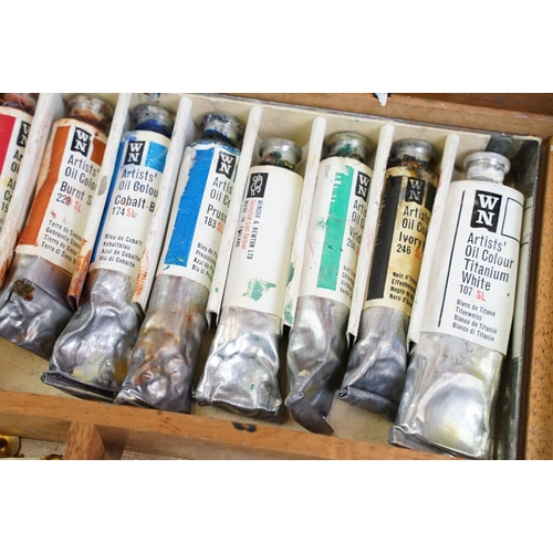 381 - Boxed Winsor & Newton Rathbone Artist's Oil Colour Sketching Box, with contents (paint palettes, Win... 