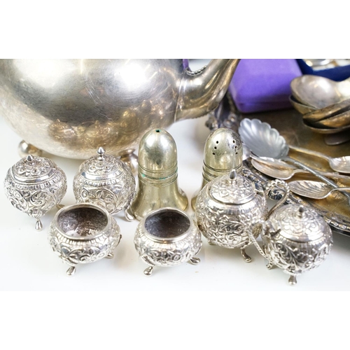 295 - A small collection of mixed silver plate to include teapot, trays, cutlery...etc.. together with a s... 