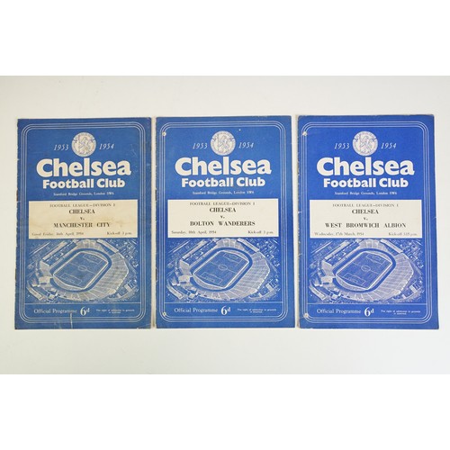 336 - A collection of 1950's football programmes to include Chelsea, Queens Park Rangers And Tottenham Hot... 