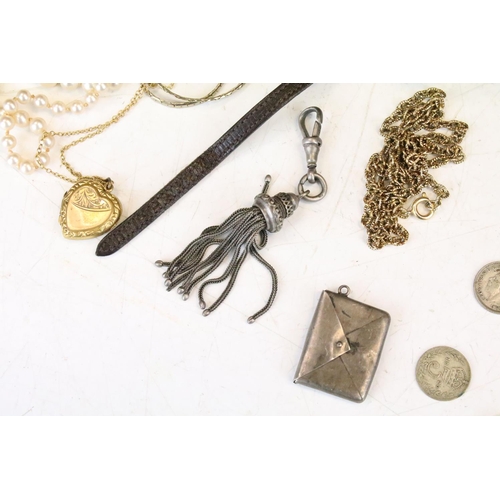 288 - A small quantity of costume jewellery together with two wristwatches and a small selection of silver... 