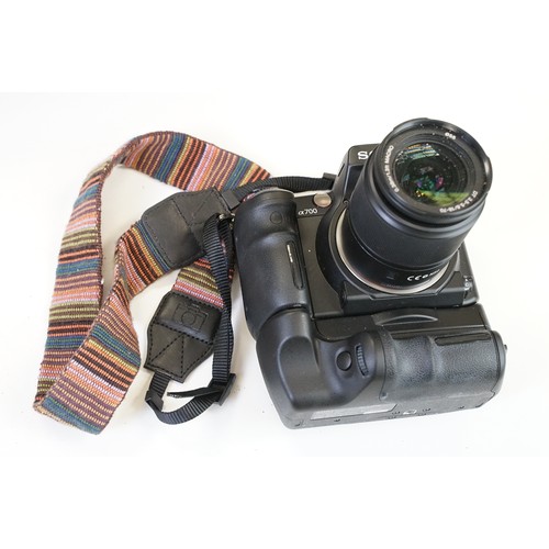 392 - A Sony A700 digital camera with lens and accessories together with a selection of Jewellery making e... 