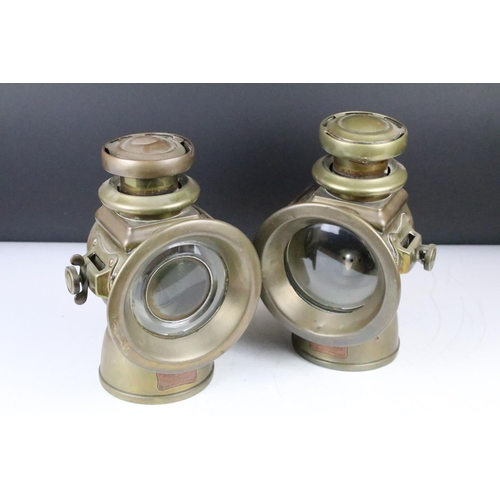 129 - Jos. Lucas Ltd - Two early 20th C Lucas 'King of the Road' brass car lamps, no. 524, approx 26cm tal... 