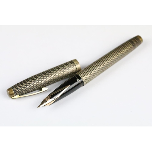 264 - A cased sterling silver Sheaffer fountain pen and propeling pencil set, fountain pen with 14ct gold ... 