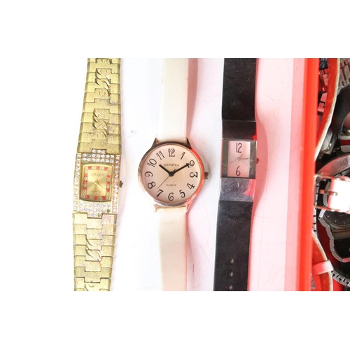 307 - A collection of mixed mainly quartz wristwatches to include Sekonda and Limit examples.