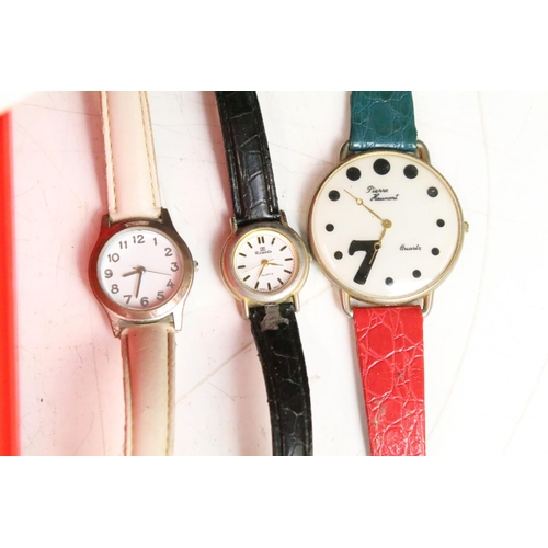 307 - A collection of mixed mainly quartz wristwatches to include Sekonda and Limit examples.