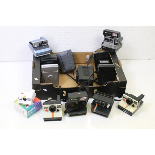 346 - Collection of vintage Polaroid film cameras to include Land Camera 1000, Sun600 LMS, Polaroid 640, e... 