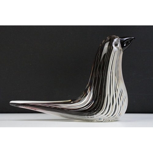 19 - Murano glass bird figurine possibly Dino Martens for Fratelli Toso, the body with black and white fi... 