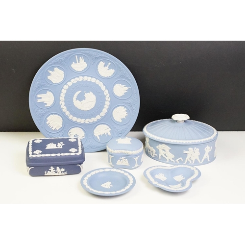 63 - Group of Wedgwood Jasperware, six pieces, to include a Tenth Anniversary Christmas plate (24cm diame... 