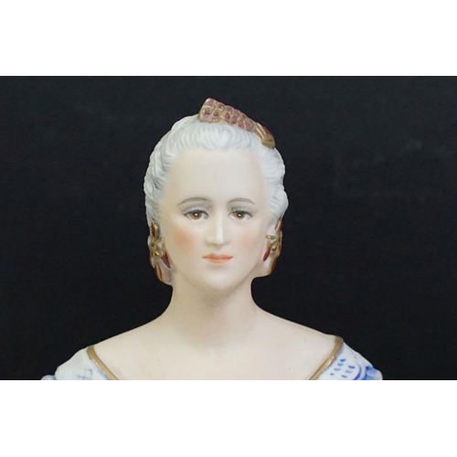 72 - Four Franklin Porcelain ltd edn lady figurines to include Isabella of Spain, Elizabeth I, Catherine ... 