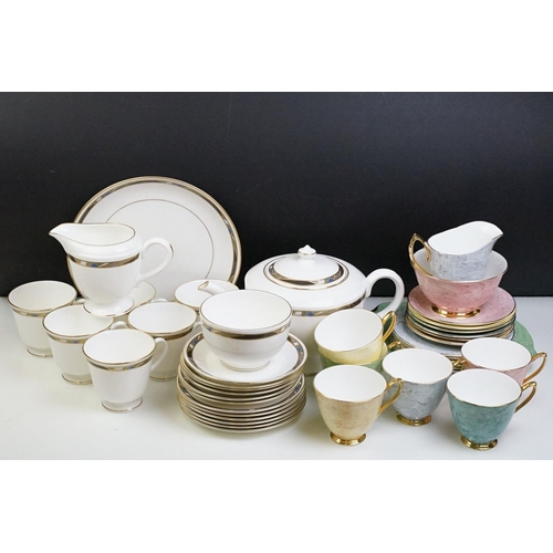 75 - Royal Doulton ' Raffles ' tea set to include teapot, 6 teacups & saucers, 6 tea plates, milk jug, su... 