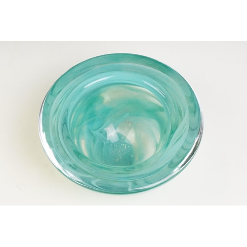 82 - Mixed glass & ceramics to include a Kosta Boda 'Atoll' bowl (18cm diameter), Flygsfors pipe stand, I... 