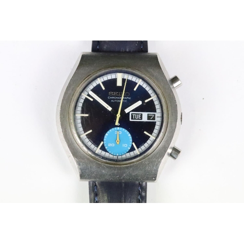 258 - A vintage gents Seiko automatic chronograph wristwatch 'Retro Racer', dark blue dial with light blue... 