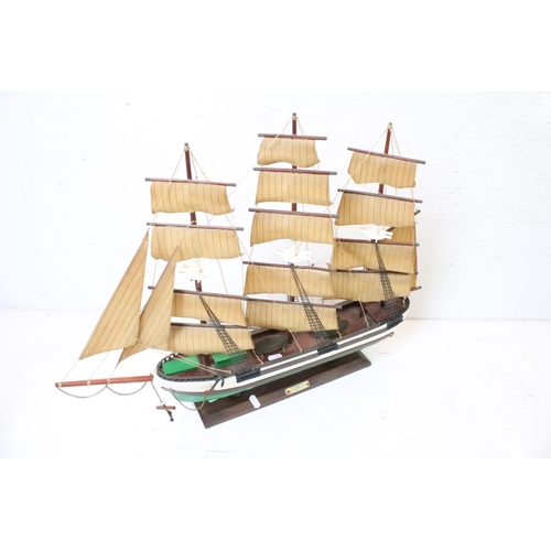 352 - Two wooden model sailing ships to include Santa Maria & Clipper Siglo XIX (approx 70cm long)