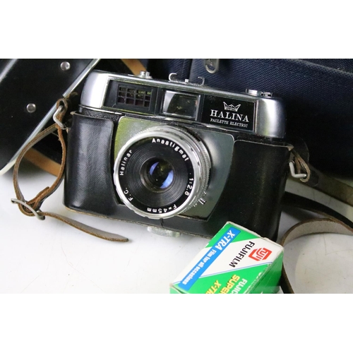 371 - Group of cameras & accessories to include Minolta, Halina, Kodak,... featuring Minolta Auto Focus, K... 