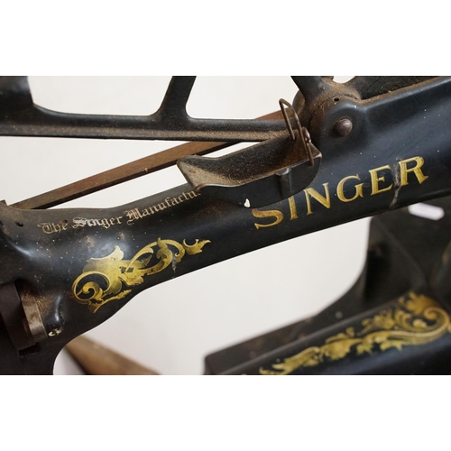 539 - Late 19th / early 20th C Singer leather working / cobblers sewing machine, model 29K4, with Singer m... 