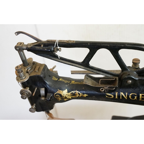 540 - Late 19th / early 20th C Singer leather working / cobblers sewing machine, model 29K15, with Singer ... 