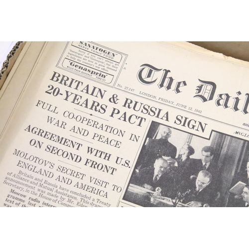 387 - A collection of approx 100 copies of the Daily Telegraph newspapers form World War Two dating from 1... 