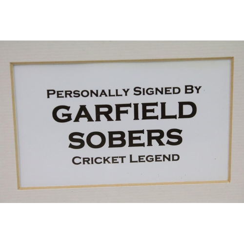 388 - A group of Cricket related collectables to include signatures and tickets from England and Sri Lanka... 