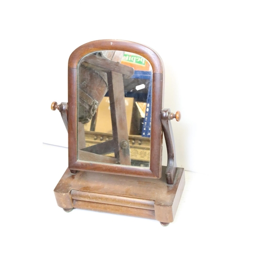 634 - Two Swing Mirrors together with a Mirrored Fire Screen, largest mirror 77cm high x 61cm wide