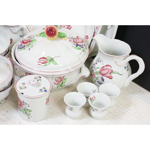 106 - Copeland Spode / Spode 'Luneville' & 'Marlborough pattern tea and dinner ware to include 2 tureens &... 