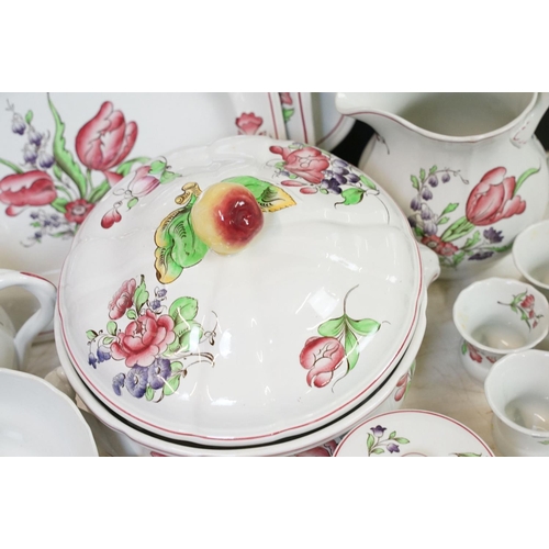 106 - Copeland Spode / Spode 'Luneville' & 'Marlborough pattern tea and dinner ware to include 2 tureens &... 