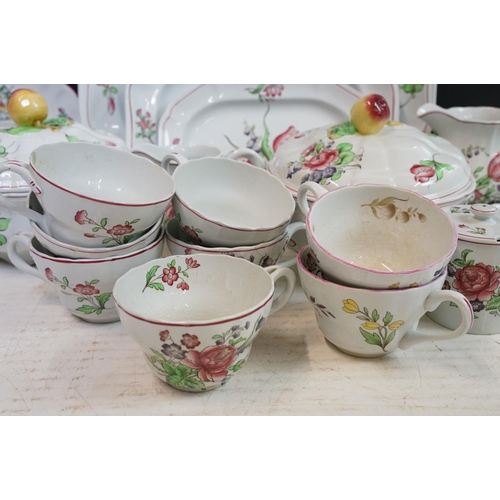 106 - Copeland Spode / Spode 'Luneville' & 'Marlborough pattern tea and dinner ware to include 2 tureens &... 