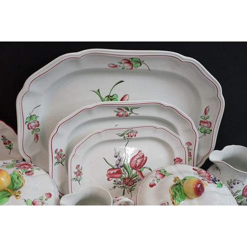 106 - Copeland Spode / Spode 'Luneville' & 'Marlborough pattern tea and dinner ware to include 2 tureens &... 