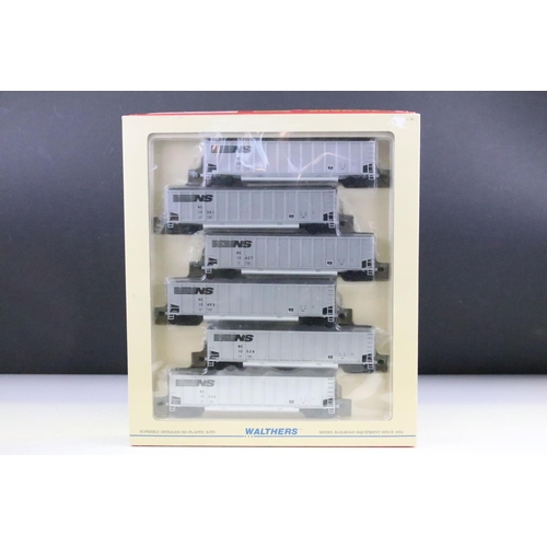 36 - Five boxed Walthers HO gauge Norfolk Southern rolling stock 6 packs to include 9327802, 9327821, 932... 