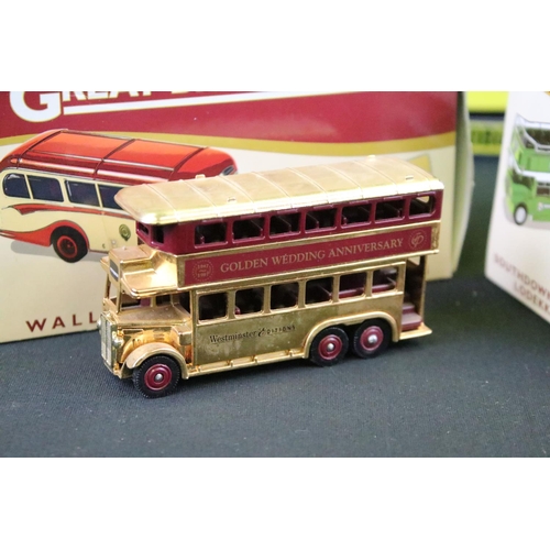 1032 - 19 Boxed diecast models buses / coaches to include 13 x Atlas Editions Great British Buses, Corgi 47... 